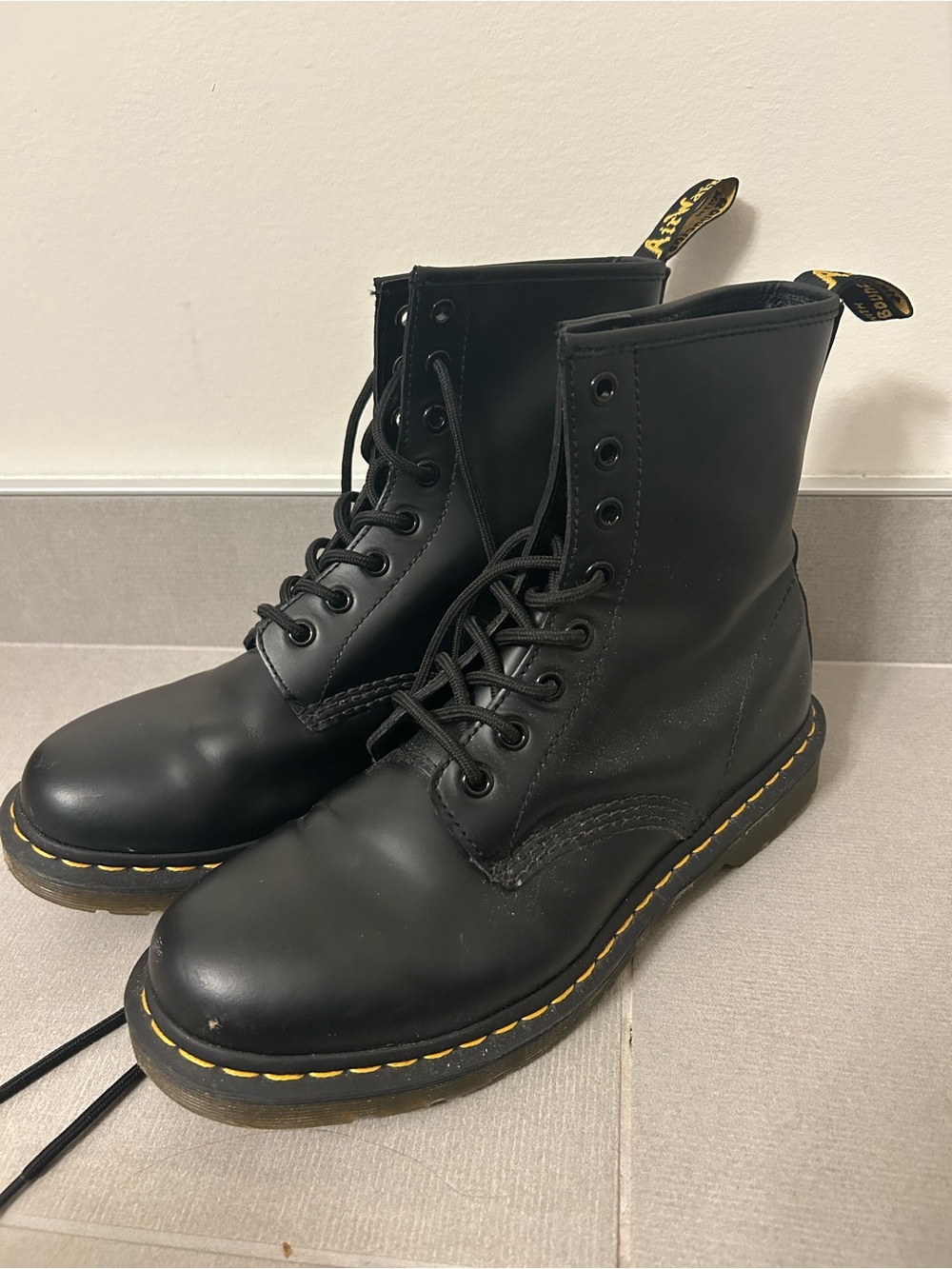 Dr. Martens Women's Black Leather Lace-Up Combat Boots Size 9